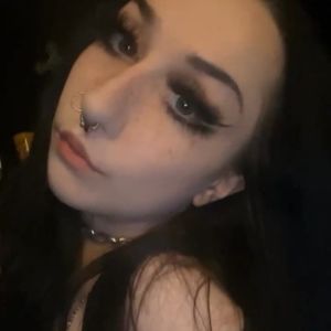 Meet your Posher, Lia